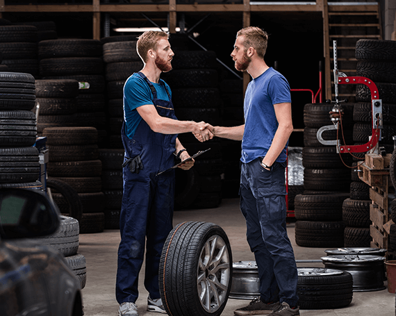 experts at tire change